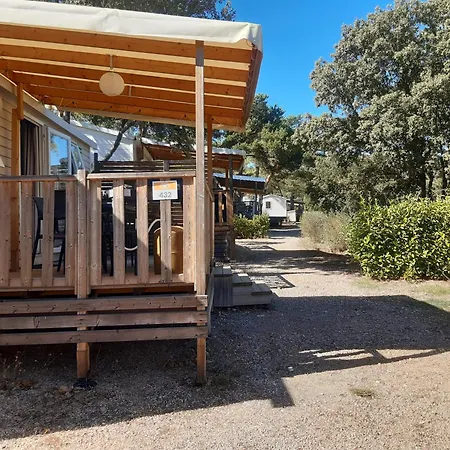 Camping Mobil Des Gorges De Provence *